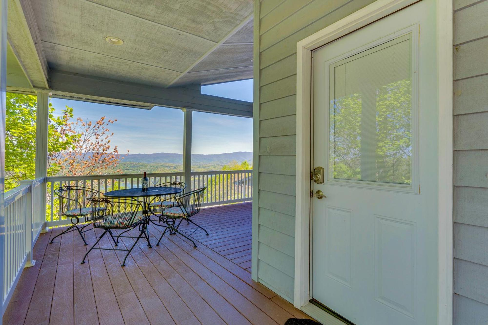 Lake-View Condo With Covered Deck In Hiawassee! Экстерьер фото
