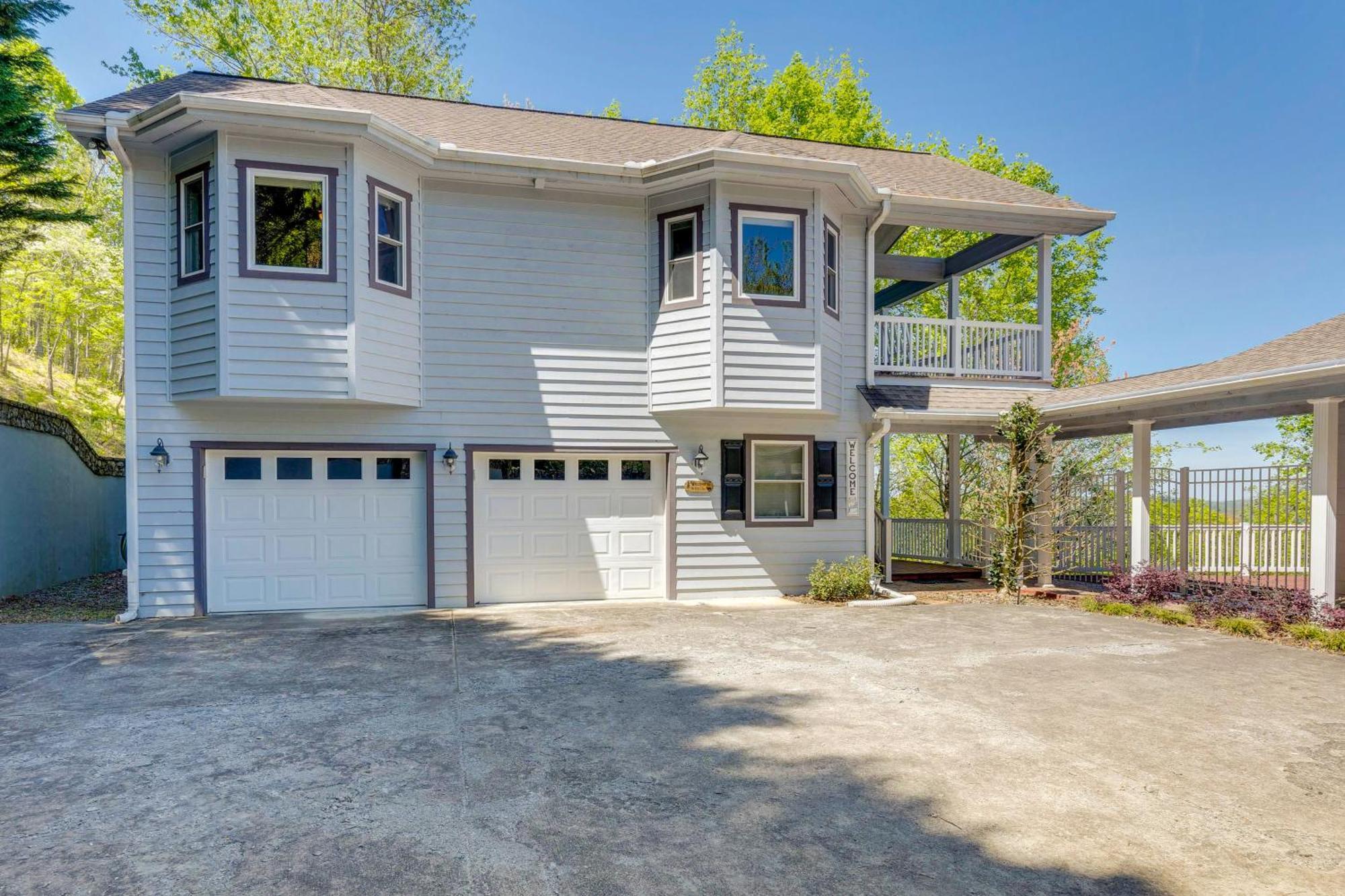Lake-View Condo With Covered Deck In Hiawassee! Экстерьер фото